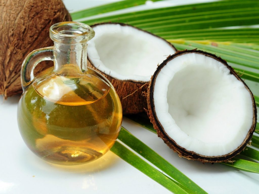 manfaat minyak kelapa untuk kulit