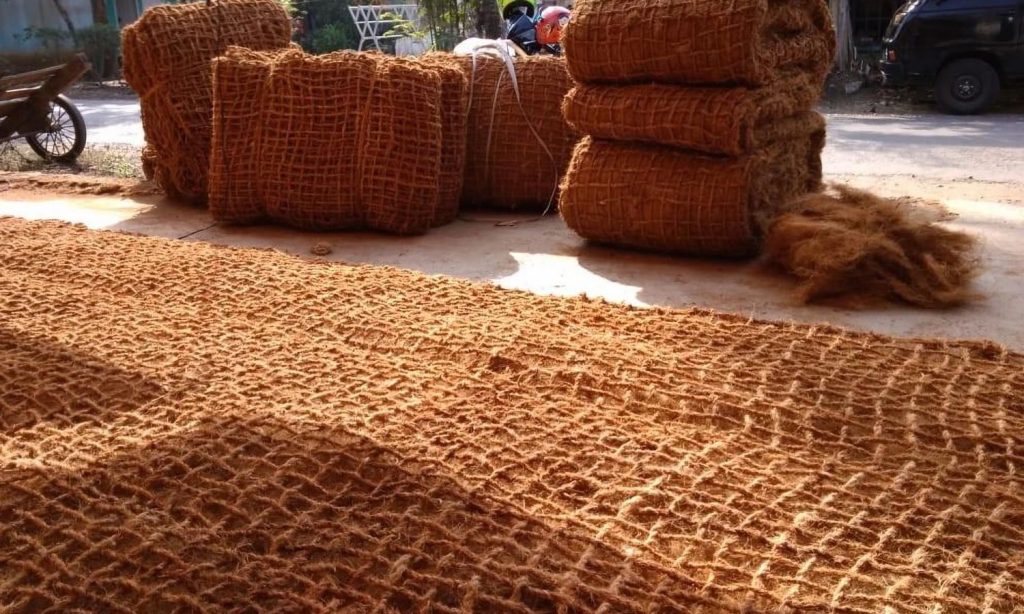Cocomesh sebagai Produk Kreatif Berbasis Limbah Kelapa post thumbnail image