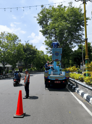 Penanganan Lonjakan Lalu Lintas Mendadak