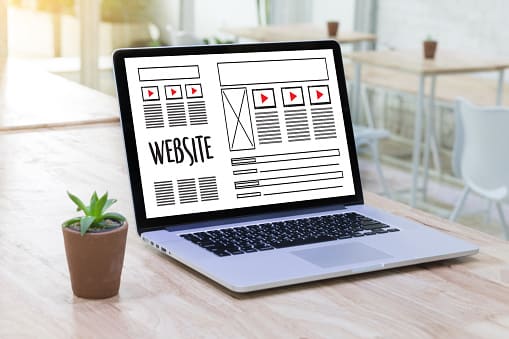 Faktor Memilih Pengembang Website yang Tepat untuk Bisnis post thumbnail image