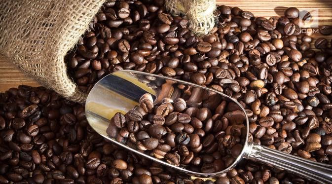 cara memisahkan kulit buah kopi setelah panen